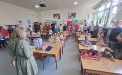 Фочански школарци поново у клупама, првачића више него лани