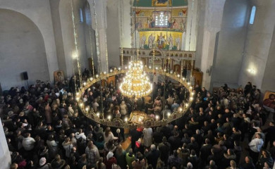 Света тајна јелеосвећења у Светосавском храму