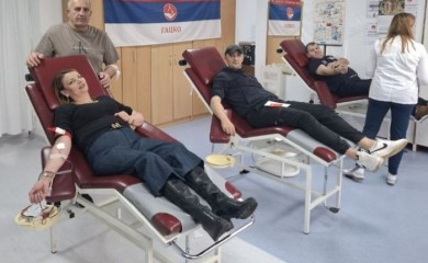 Хумани Гачани поново у акцији: У Фочи даровано 28 доза крви
