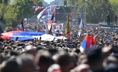 Сахрањен генерал Ратко Младић, присуствовали и бројни грађани Фоче