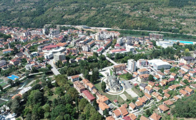 Бројност студената шанса Фочи за промјену статуса из општине у град