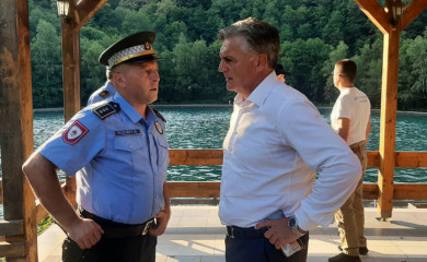 Министар Каран на Тјентишту: Одмах престати са грађењем политике на непогодама