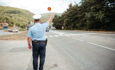 За обијесну вожњу казна до 5.000 КМ: ПУ Фоча биљежи 16 случајева