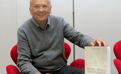 У Фочи предавање психолога Влајка Пановића о васпитању дјеце