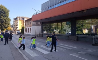 Првачићи упознати са основним правилима у саобраћају