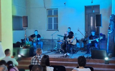 Параноид и Фочаци - музиком за Дарка Мастила