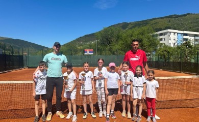 На Ушћу стасавају тениски таленти