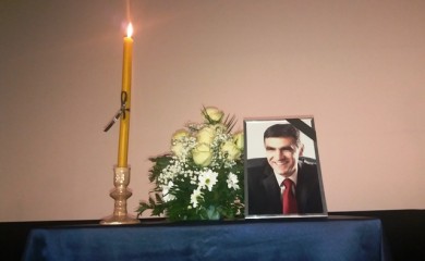 Povelja opštine Foča posthumno Zdravku Krsmanoviću