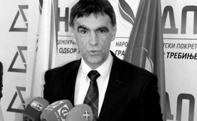 Preminuo Zdravko Krsmanović