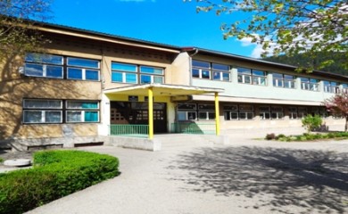 OŠ „Sveti Sava“: Muška i ženska ekipa u fudbalu plasirale se na regionalno takmičenje