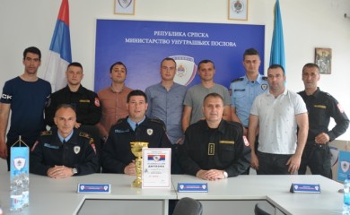 Fočanski policajci najbolji u malom fudbalu na Policijadi