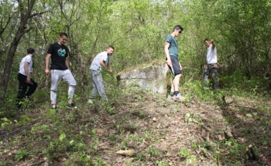 Asocijacija mladih uredila nalazište stećaka iznad Foče