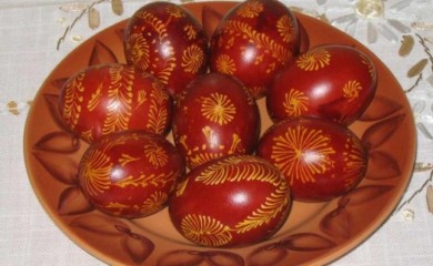 Danas se farbaju vaskršnja jaja