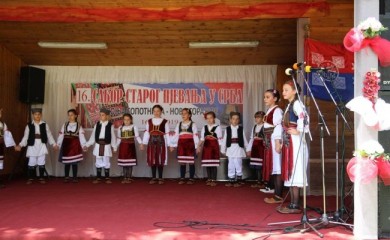 Pjevačke grupe iz Foče osvojile brojne nagrade na Saboru starog pjevanja u Srba