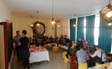 Srednjoškolci otvorili sobičak za učenje i kreativne radionice