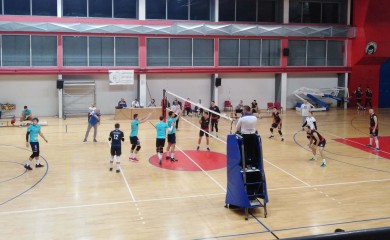 Побједа одбојкаша за миран зимски сан