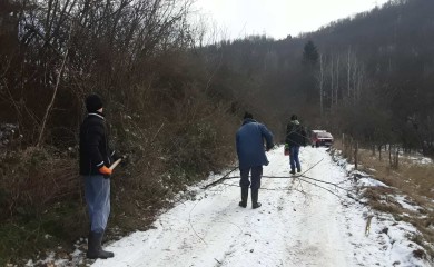 Цапе-Устиколина: Акције уређења инфраструктуре и очувања природе