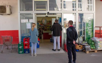 Продавнице за викенд раде до 18.00 часова