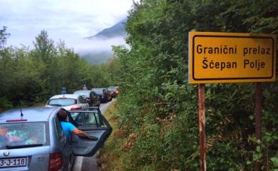 Црна Гора од понедјељка отвара границу за грађане БиХ