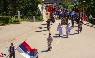 Сутра крсна слава Фоче и Храма Светог Николе