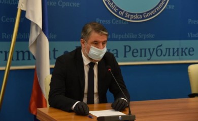 Обавезне маске на отвореном у специфичним ситуацијама