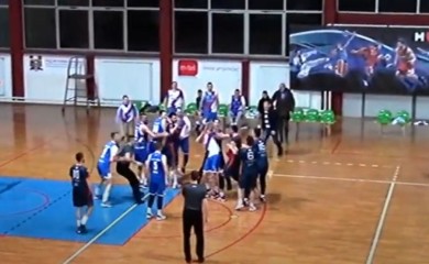 Туча на утакмици Соколац-Сутјеска (видео)