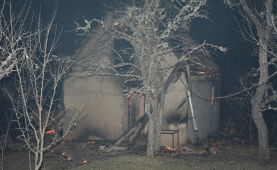 У Доњем Будњу изгорјела викендица