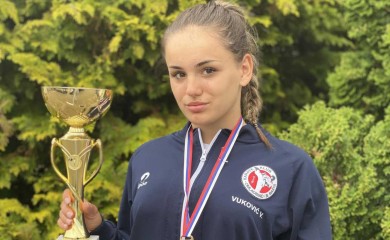 Карате: Валентини Вуковић злато на турниру у Београду