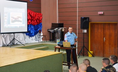 Предавање ПУ Фоча у средњој школи