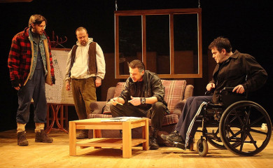 Представа „Синови умиру први“ пред публиком у Фочи