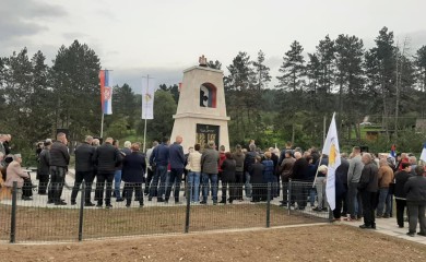 Парастос за погинуле борце и цивиле Миљевине