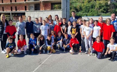 Фочански основци у пројекту „Фудбал у школе“