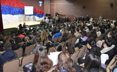 „Стоп вршњачком насиљу“: Средњошколци упознати о посљедицама лошег понашања