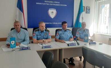 ПУ Фоча: У току вјештачење заплијењених доказа у акцији „Плантажа“