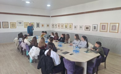 Млади Фочаци кроз радионице уче о новинарству
