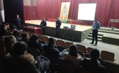 Фочански средњошколци упознати са условима уписа полицијске обуке