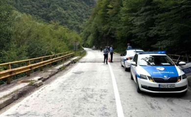 Стијена усмртила сувозача