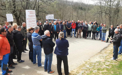 Одржан још један протест против градње депоније у МЗ Козја Лука