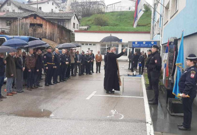 Дан полиције: Сјећање на погинуле полицајце и пријем за пензионере