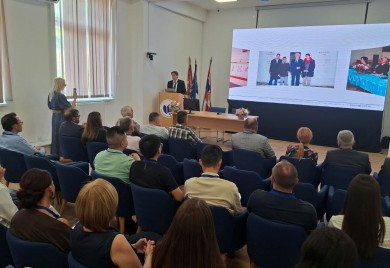 Медицински факултет окупио еминентне научне истраживаче из свијета- представљају достигнућа у лијечењу канцера