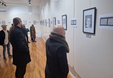 Портрети прослављених глумаца представљени фочанској публици