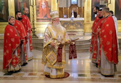 Митрополит Хризостом: Славећи Божић молимо се за мир Божији
