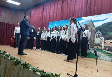 Дан СШЦ Фоча: Награђени најбољи ученици и професори