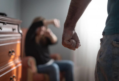 Насиље у породици трпе и жене и мушкарци