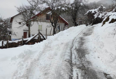Ђеђево: Дрвену грталицу замијенили металном, у куповини учествовало цијело село