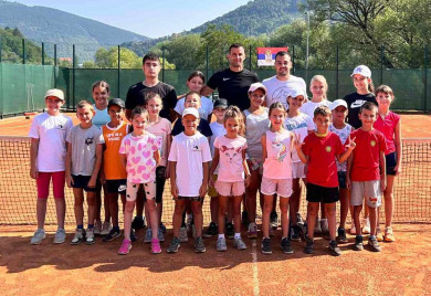 Дјечији "Фоча опен"- промоција "бијелог спорта" и школе тениса