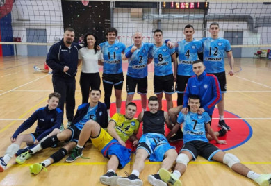 Одбојкаши побједом отворили плеј-оф