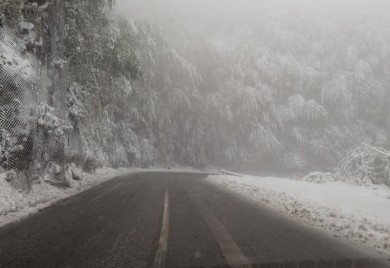 Потпуна обустава саобраћаја на магистралном путу Сарајево-Фоча