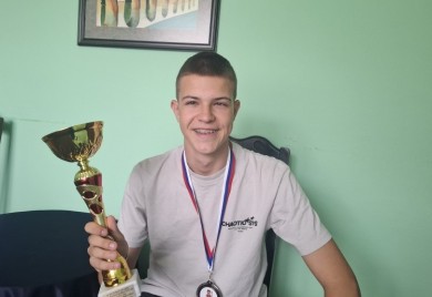 Сребро за Дракула на фестивалу младих гуслара Српске