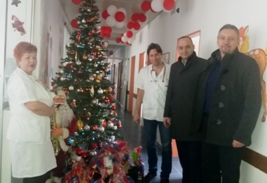 Fočanska NLB banka obradovala mališane na Odjeljenju pedijatrije